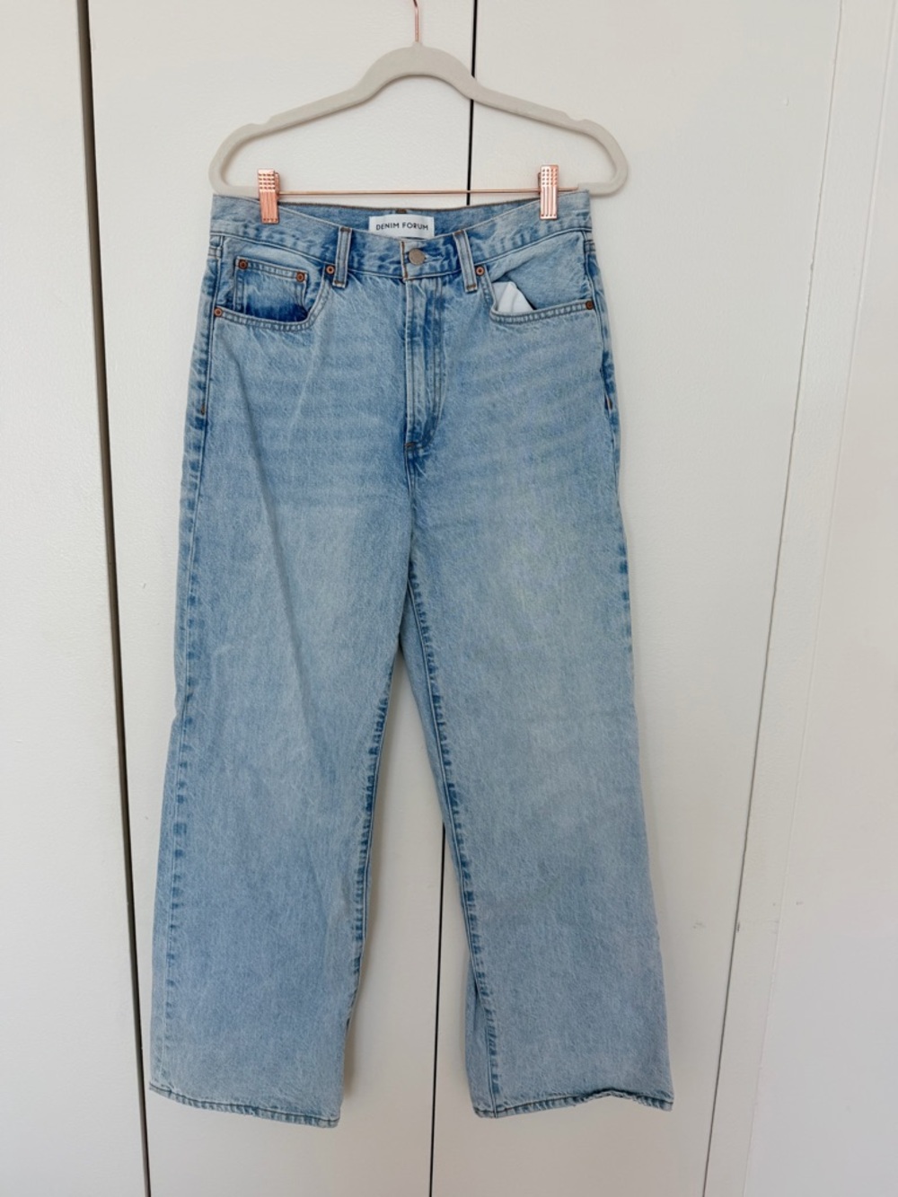 Aritzia High Rise Wide-Leg Light Wash Jeans